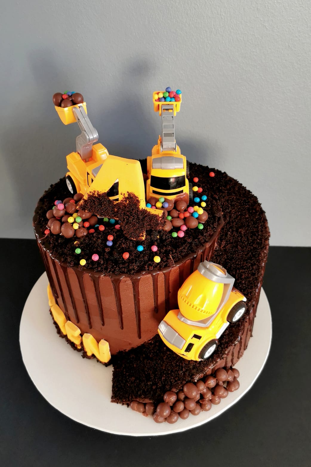 Construction Birthday Cake